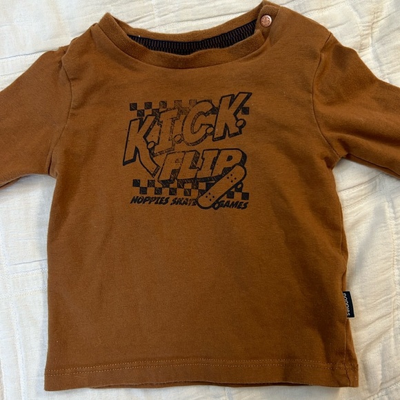 🍒2 for $10!🍒Noppies Kick Flip Long Sleeve Top - Picture 3 of 3